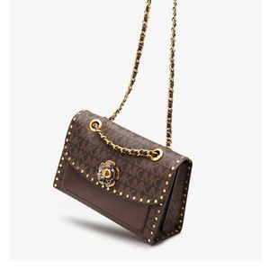 Meet your Posher, Delmar